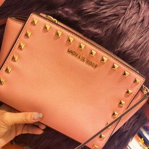 Michael Kors Selma Medium Gold Stud Pink Crossbody